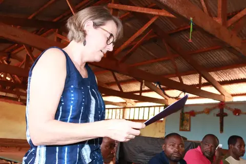 Linette s'exprime dans la Chapelle de Messok